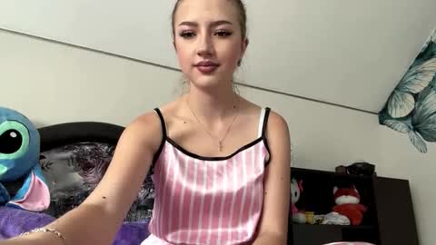 Snapshot of kendastuckmeyer chatting on November 5, 8:14 am Betty online show from November 5, 8:14 am