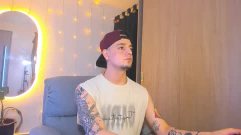 kendel_dimitri online show from December 24, 5:38 am