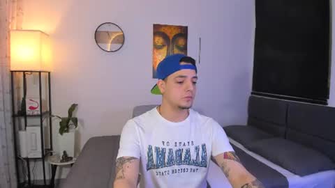 kendel_dimitri online show from July 6, 6:43 pm