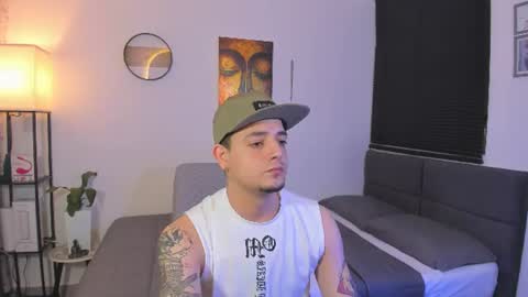 kendel_dimitri online show from July 16, 4:51 am