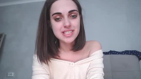 Snapshot of kendi_snow chatting on March 6, 10:09 am kendi snow online show from March 6, 10:09 am