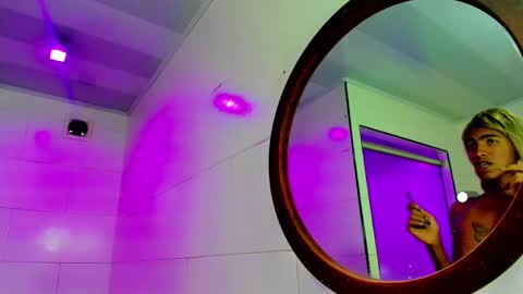 Kendra Bailey online show from December 2, 11:23 am