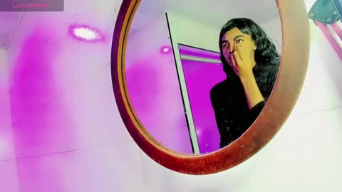 Kendra Bailey online show from December 6, 11:33 am