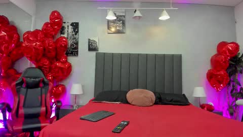 Kendra London online show from February 17, 11:18 am