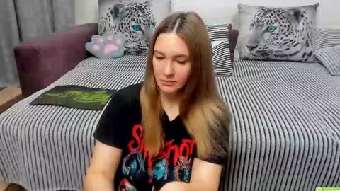Kendra online show from February 1, 11:47 pm
