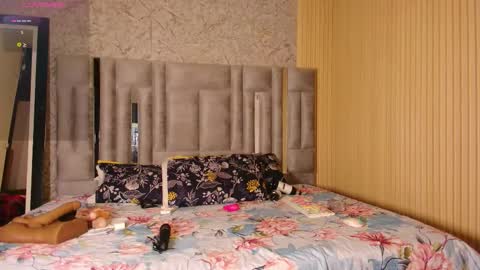 Kendra Foster online show from March 15, 12:22 pm