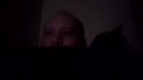 Snapshot of kendralamar77 chatting on October 26, 3:34 am T online show from October 26, 3:34 am