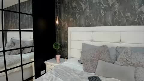 Snapshot of kendraleroy chatting on March 12, 9:03 pm KENDRA online show from March 12, 9:03 pm