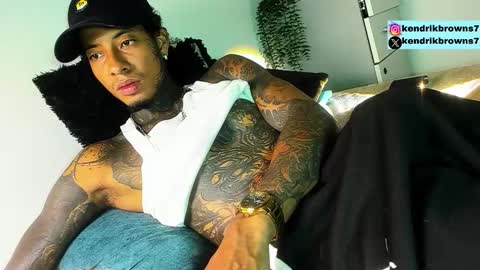 Snapshot of kendrik_brown chatting on September 20, 4:41 pm kendrick brown online show from September 20, 4:41 pm