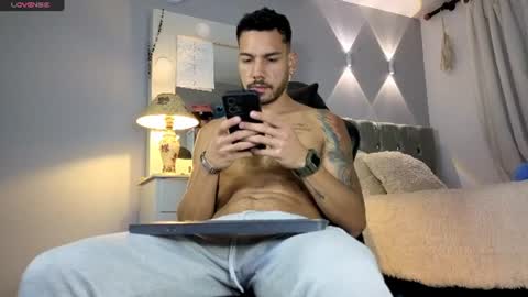 Chriss Morales online show from July 5, 1:23 am