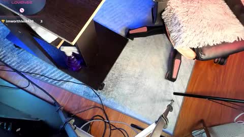  01  online show from November 27, 3:36 pm