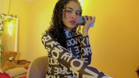 Kenia online show from April 17, 10:24 pm