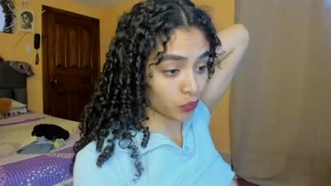 Kenia online show from July 4, 8:37 pm