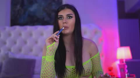 Kendra online show from November 4, 3:44 pm