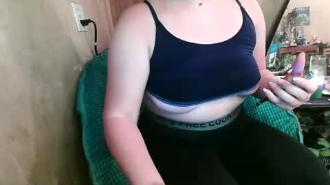 Snapshot of kennedynova777 chatting on September 10, 7:25 pm Kennedy Nova  online show from September 10, 7:25 pm