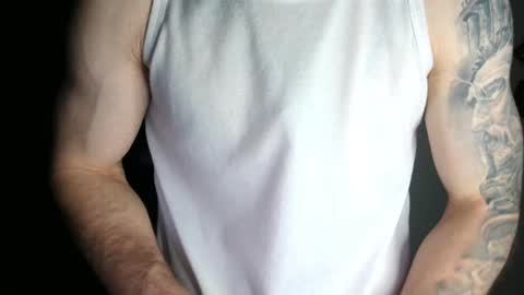 Snapshot of kennerfox77 chatting on December 4, 2:42 am Kennfox777 online show from December 4, 2:42 am