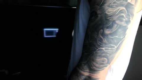 Snapshot of kennerfox77 chatting on December 4, 8:56 am Kennfox777 online show from December 4, 8:56 am