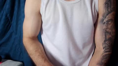 Snapshot of kennerfox77 chatting on December 27, 7:29 am Kennfox777 online show from December 27, 7:29 am