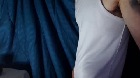 Snapshot of kennerfox77 chatting on January 1, 10:56 pm Kennfox777 online show from January 1, 10:56 pm