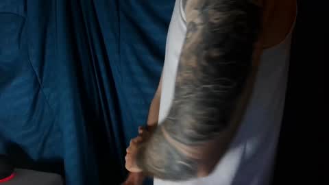 Snapshot of kennerfox77 chatting on January 3, 2:54 am Kennfox777 online show from January 3, 2:54 am