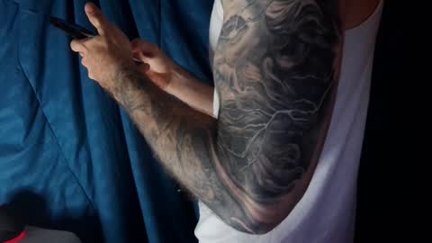 Snapshot of kennerfox77 chatting on January 3, 9:36 pm Kennfox777 online show from January 3, 9:36 pm