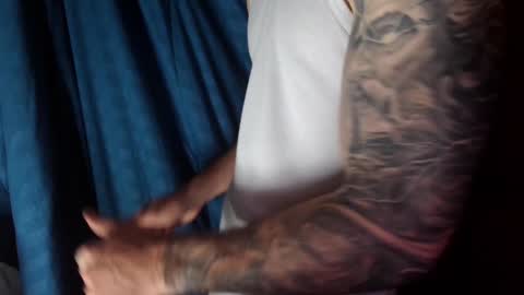 Snapshot of kennerfox77 chatting on January 11, 7:06 am Kennfox777 online show from January 11, 7:06 am