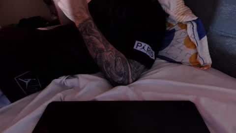 Snapshot of kennerfox77 chatting on September 13, 6:18 pm Kennfox777 online show from September 13, 6:18 pm