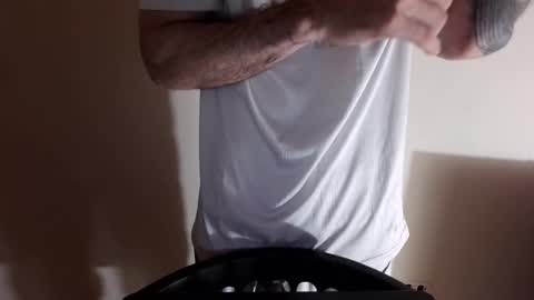 Snapshot of kennerfox77 chatting on September 15, 1:05 am Kennfox777 online show from September 15, 1:05 am