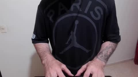 Snapshot of kennerfox77 chatting on December 3, 3:36 am Kennfox777 online show from December 3, 3:36 am