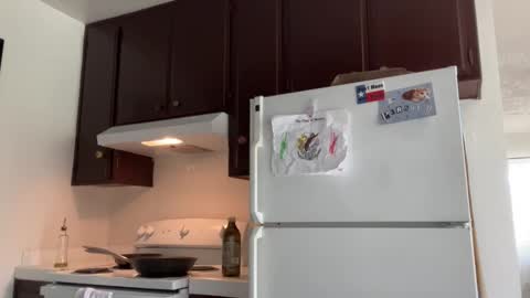 kennibby online show from April 12, 8:58 pm