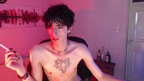 Snapshot of kenny__hot chatting on January 20, 3:04 am kenny online show from January 20, 3:04 am