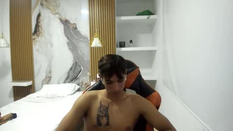 Snapshot of kenshi_roa chatting on May 5, 3:53 pm kenshi_roa online show from May 5, 3:53 pm