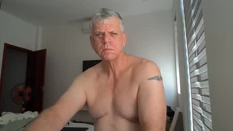 kent_ham online show from March 2, 2:47 am