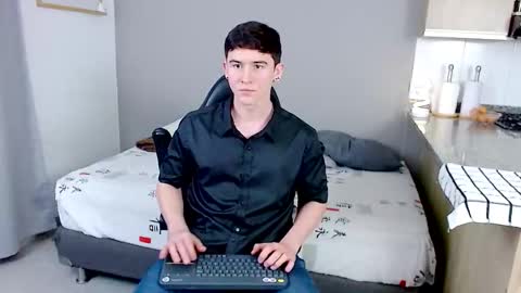 Santiago online show from February 13, 3:46 am