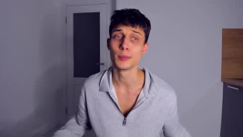 Peter     online show from December 2, 10:05 pm