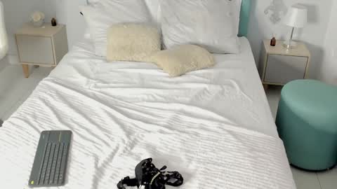 kentha_mitchells online show from January 23, 10:43 am