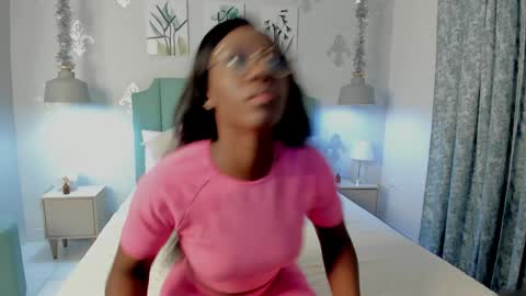 kentha_mitchells online show from January 28, 10:34 am