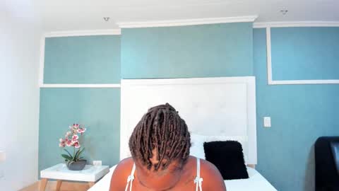 kentha_mitchells online show from September 23, 10:51 am