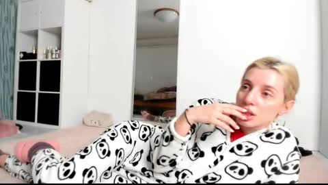 Kenzie online show from February 24, 6:16 am