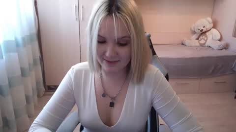 Evelyn online show from July 7, 2:21 pm