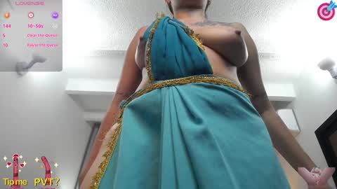 Snapshot of keranimaralaa33409304290 chatting on December 31, 2:14 pm Kerani online show from December 31, 2:14 pm