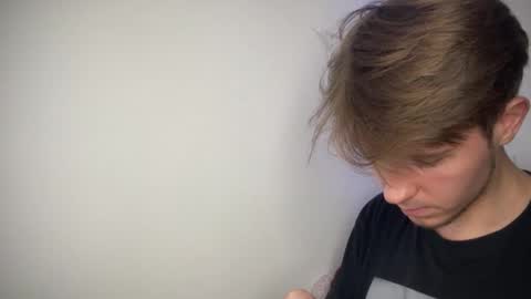 Kero online show from October 19, 7:47 pm