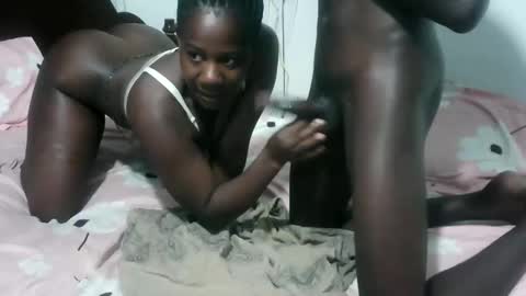 Snapshot of kerryfx26 chatting on February 13, 2:29 am kerryfx26 online show from February 13, 2:29 am