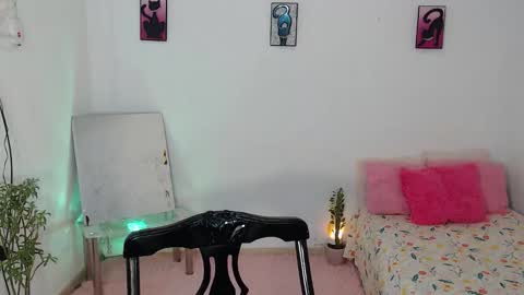 Mia  online show from October 8, 3:42 pm