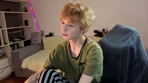 Kessy online show from September 12, 6:52 pm