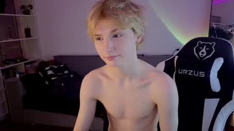 Kessy online show from October 2, 8:27 pm