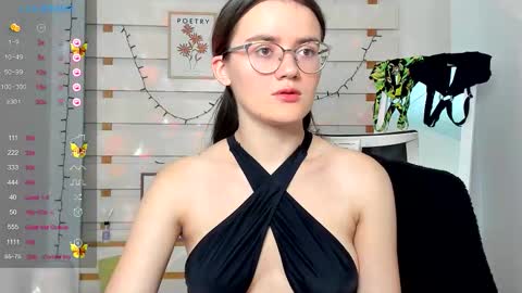 Snapshot of ketrin_pirsss chatting on September 26, 4:33 pm Ketrin online show from September 26, 4:33 pm