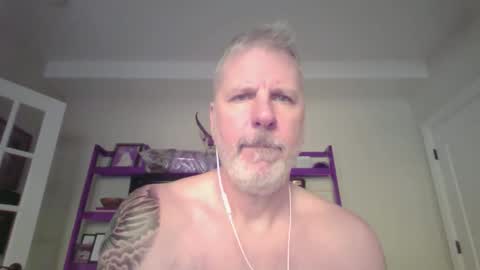 Snapshot of kevenz_playtime chatting on October 30, 3:35 pm kevenz_playtime online show from October 30, 3:35 pm