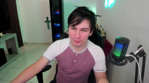 Kevin online show from December 18, 12:10 am