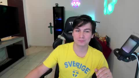 Kevin online show from February 22, 11:46 pm